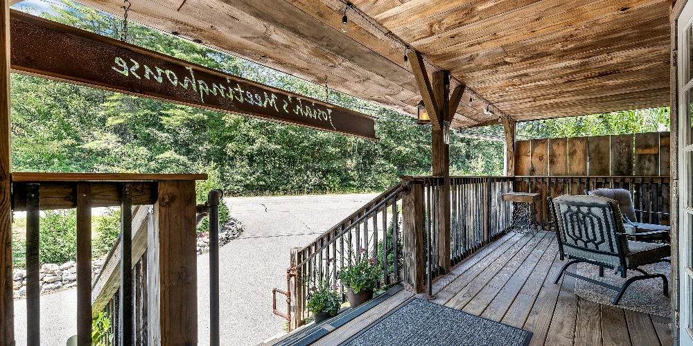 Historic Mixed-Use Estate with Immediate Cash Flow & Growth Potential 