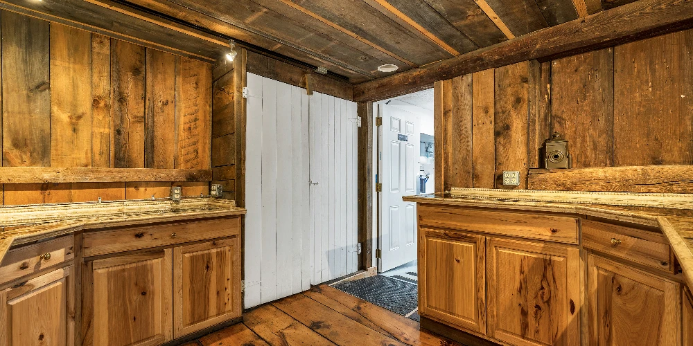 Historic Mixed-Use Estate with Immediate Cash Flow & Growth Potential 