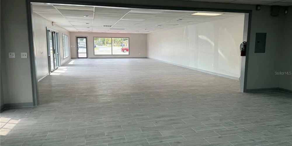 NORTHEAST TAMPA RETAIL