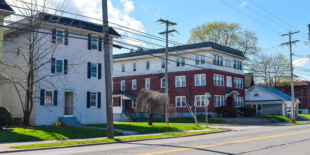 325 Main Street