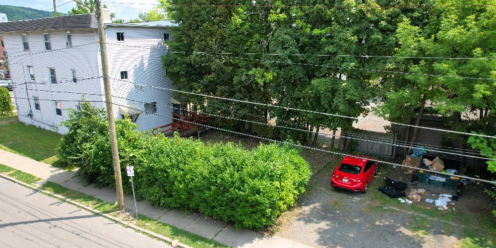 325 Main Street