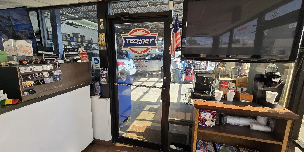 Turnkey Auto Repair Facility on US Hwy 19 | High Visibility & 7 Drive-In Bays