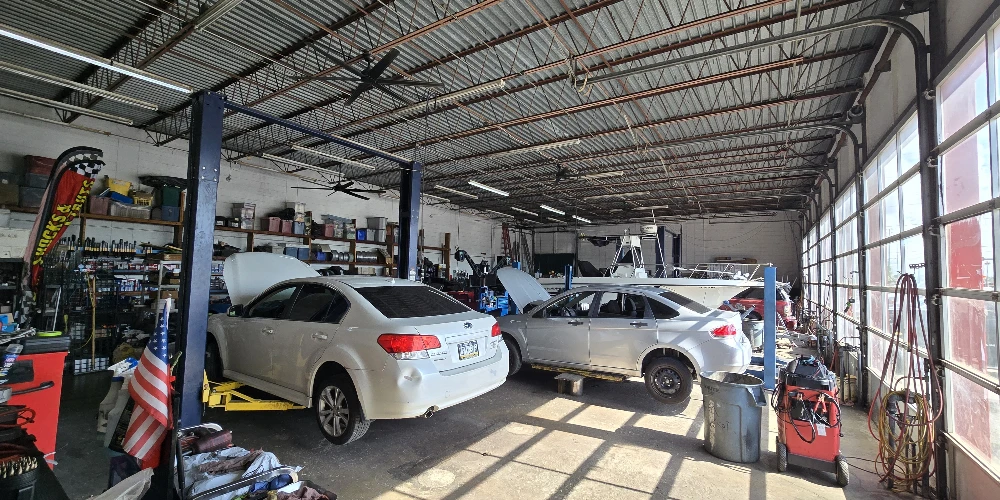 Turnkey Auto Repair Facility on US Hwy 19 | High Visibility & 7 Drive-In Bays