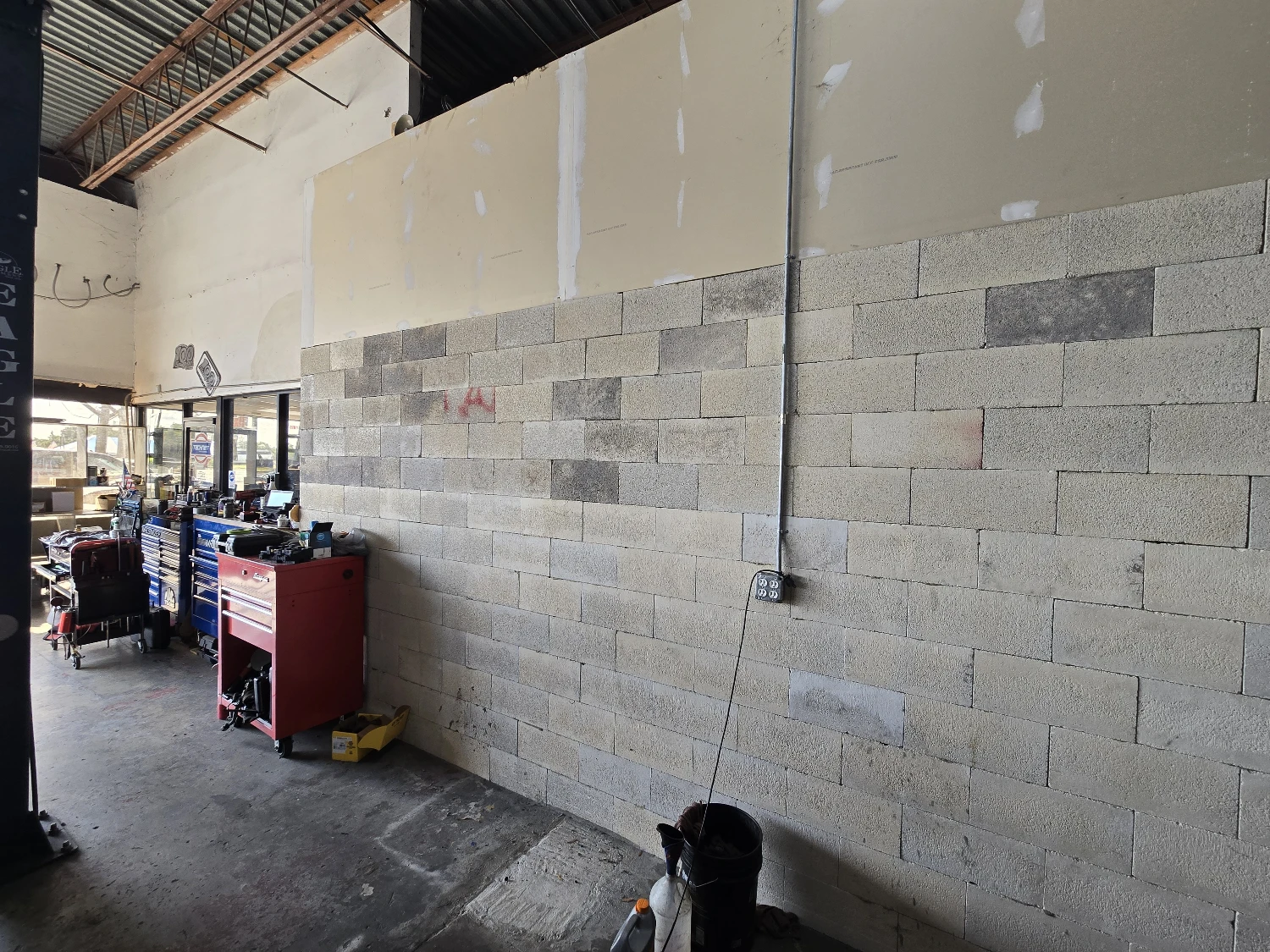 Turnkey Auto Repair Facility on US Hwy 19 | High Visibility & 7 Drive-In Bays