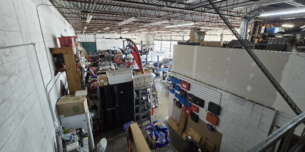 Turnkey Auto Repair Facility on US Hwy 19 | High Visibility & 7 Drive-In Bays