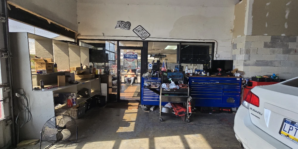 Turnkey Auto Repair Facility on US Hwy 19 | High Visibility & 7 Drive-In Bays