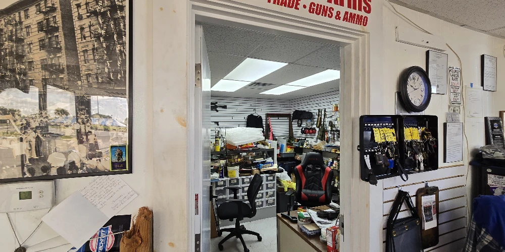 Turnkey Auto Repair Facility on US Hwy 19 | High Visibility & 7 Drive-In Bays