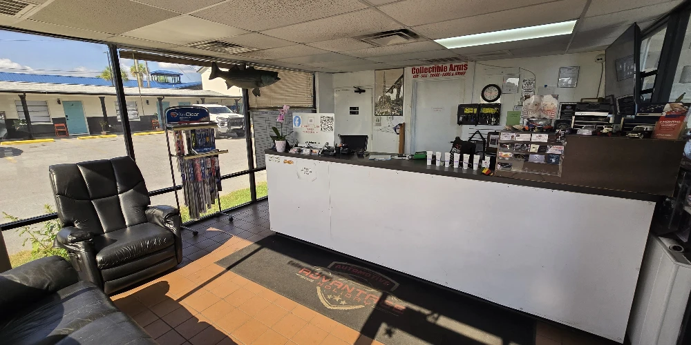 Turnkey Auto Repair Facility on US Hwy 19 | High Visibility & 7 Drive-In Bays
