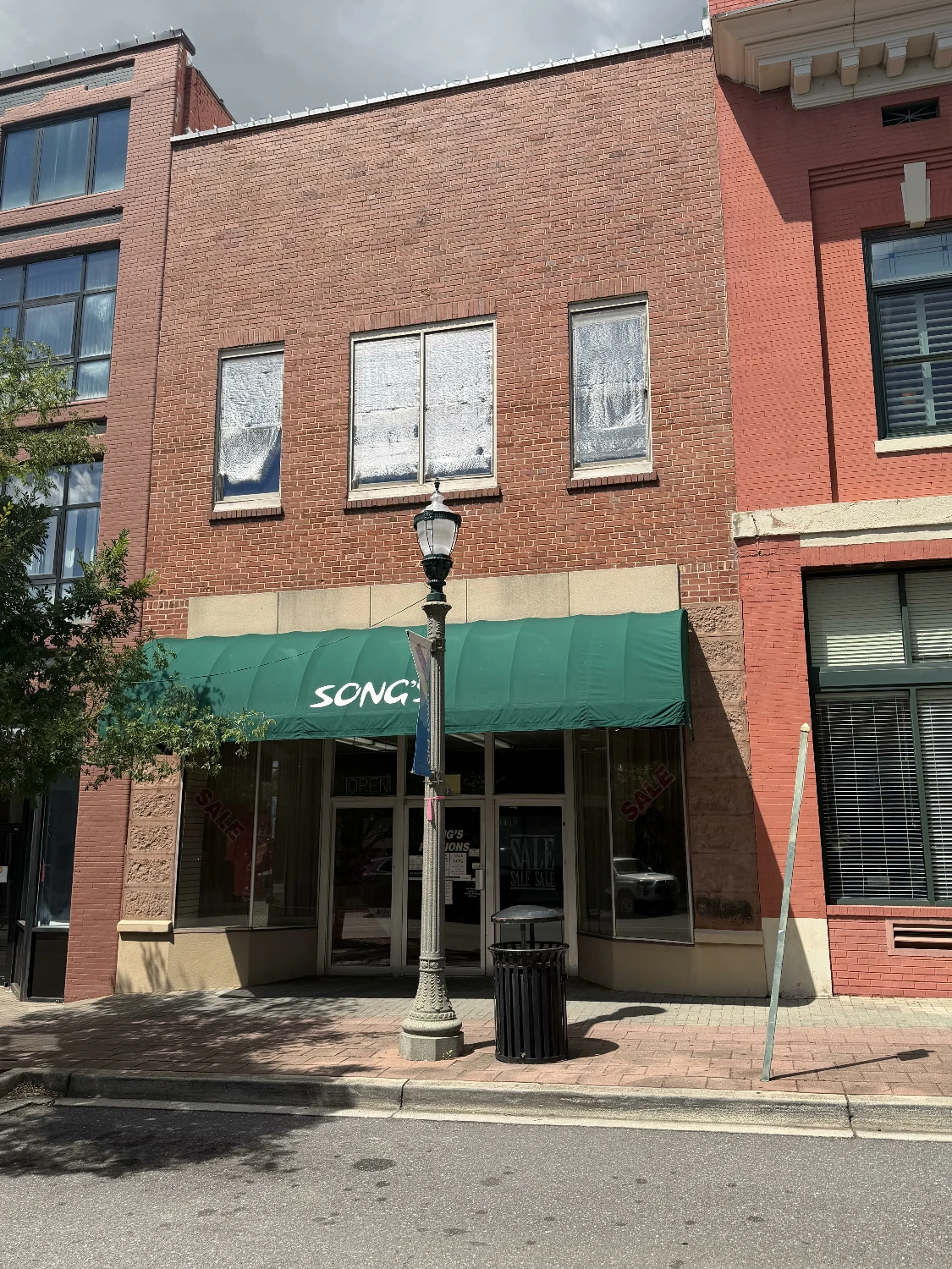 125 East Main Street