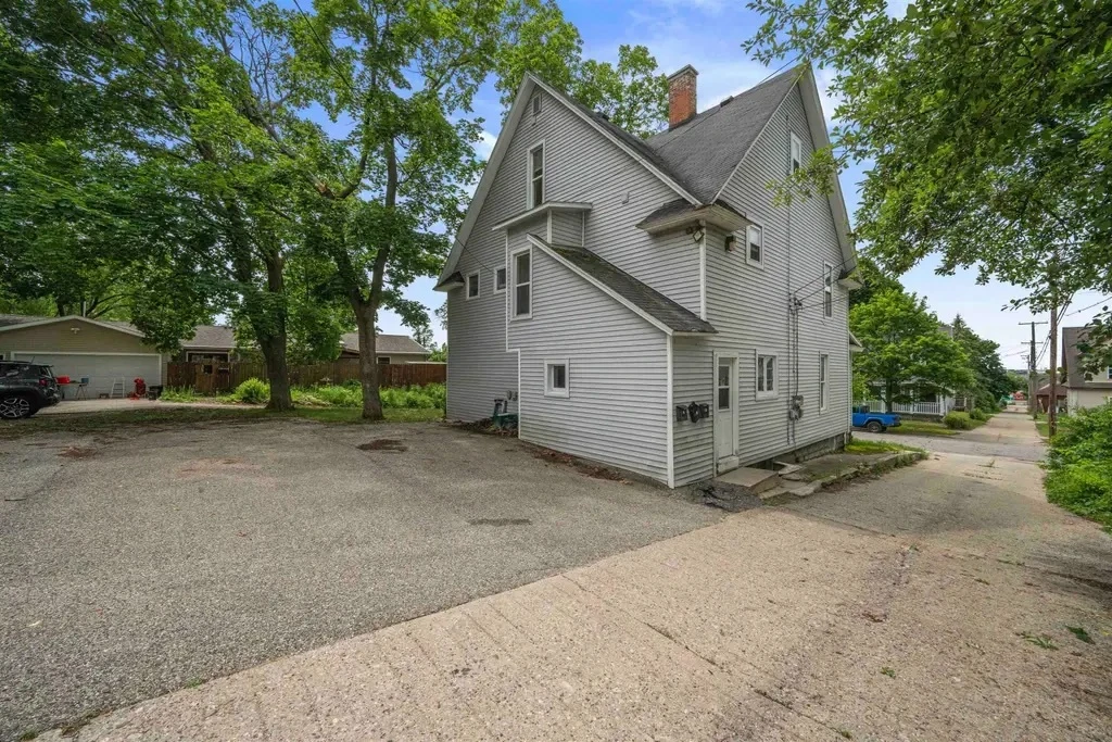 Three Multifamily Properties Totaling 10 Rental Units