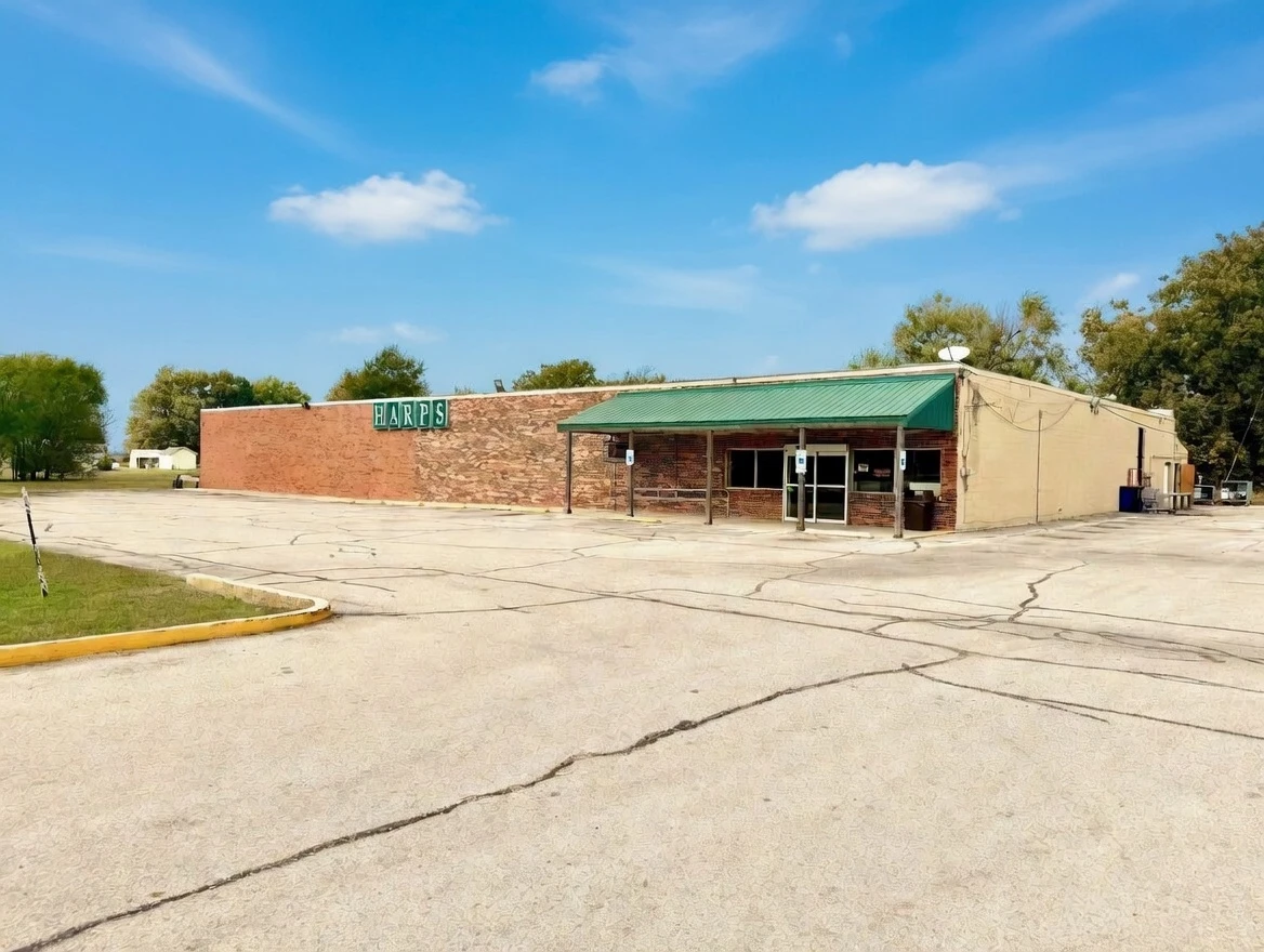 104 Missouri 162, Clarkton, MO for sale
