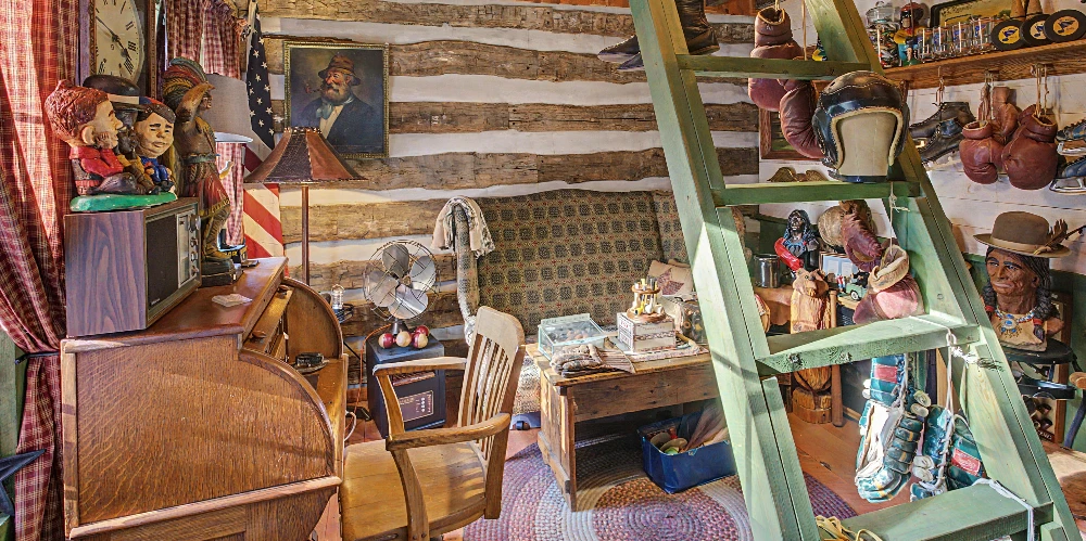 Old Village Mercantile & Hot Dog Shoppe
