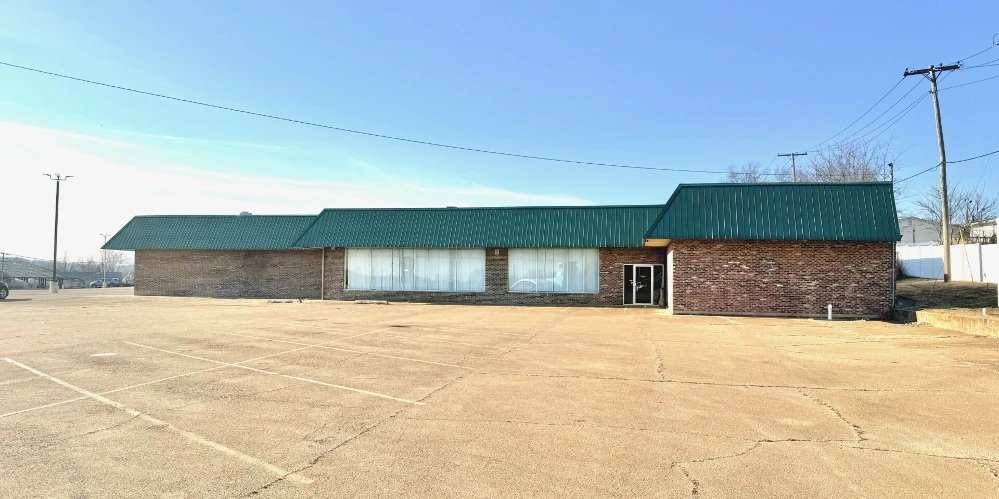 208 Lincoln Drive, Fredericktown, MO for sale