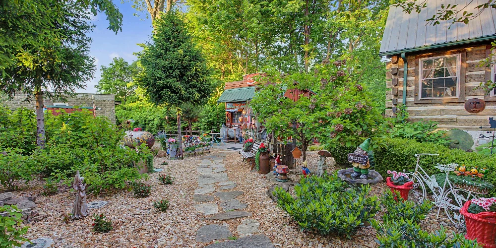 Old Village Mercantile & Hot Dog Shoppe