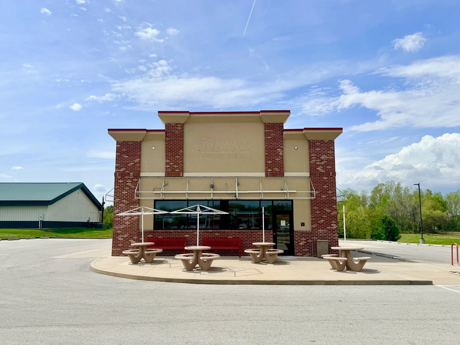 QSR Building For Sale or Lease