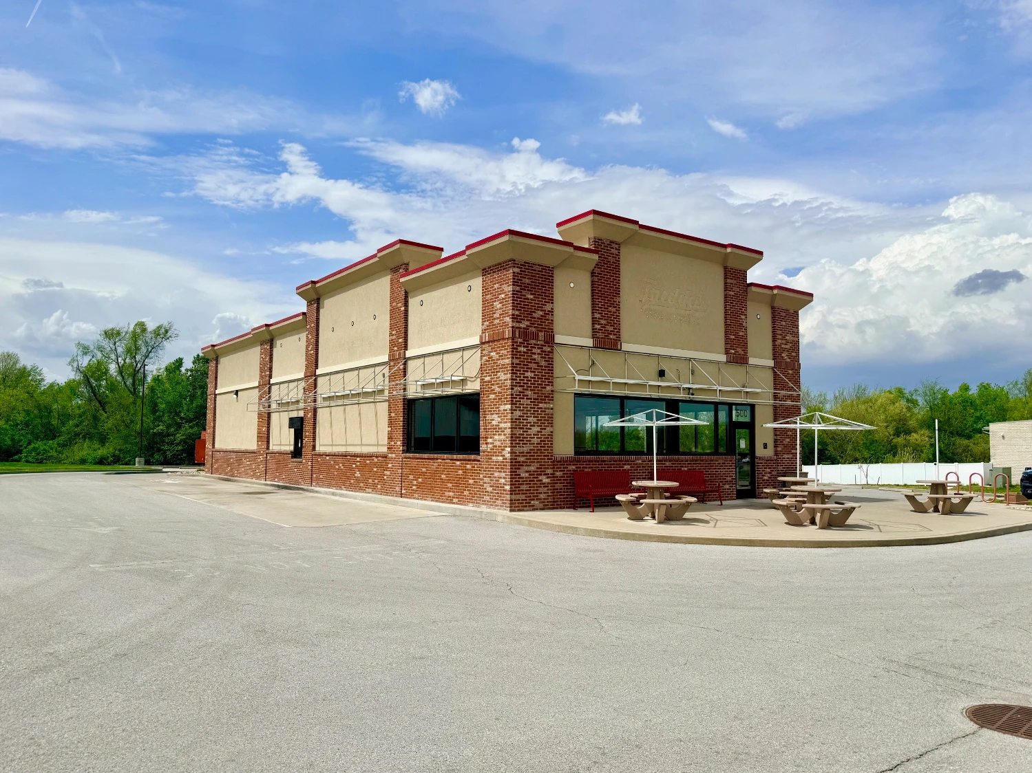 QSR Building For Sale or Lease
