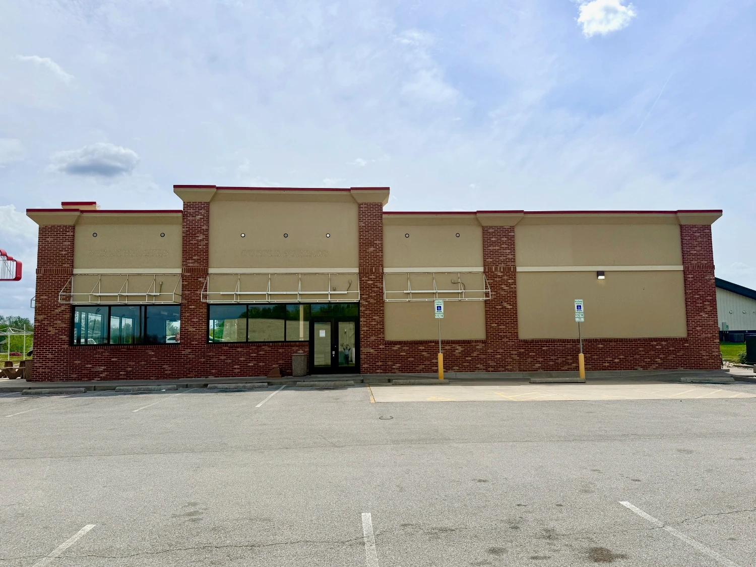 QSR Building For Sale or Lease
