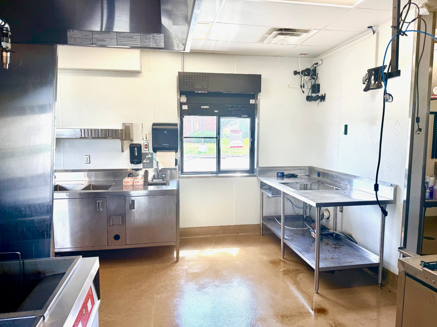 QSR Building For Sale or Lease