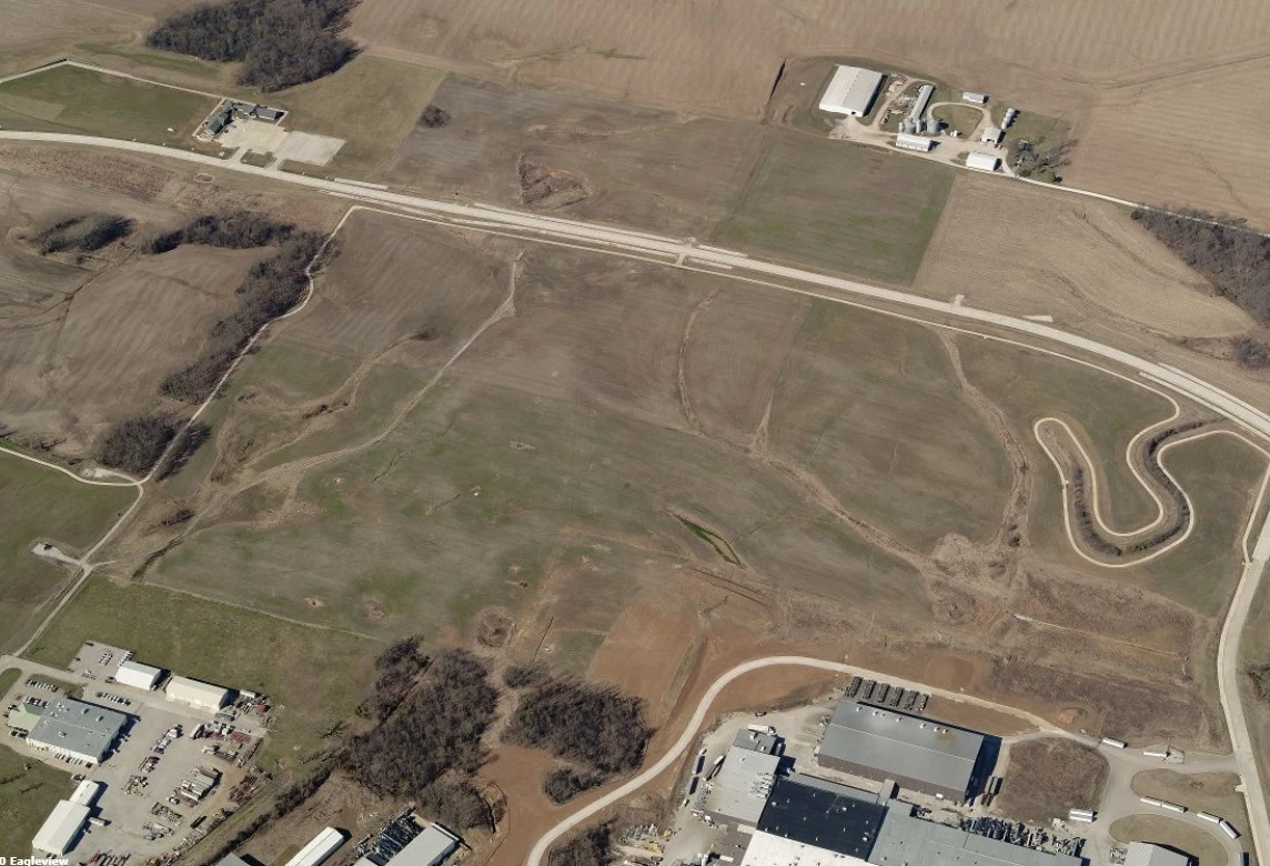 Veterans Memorial Parkway, Perryville, MO for sale