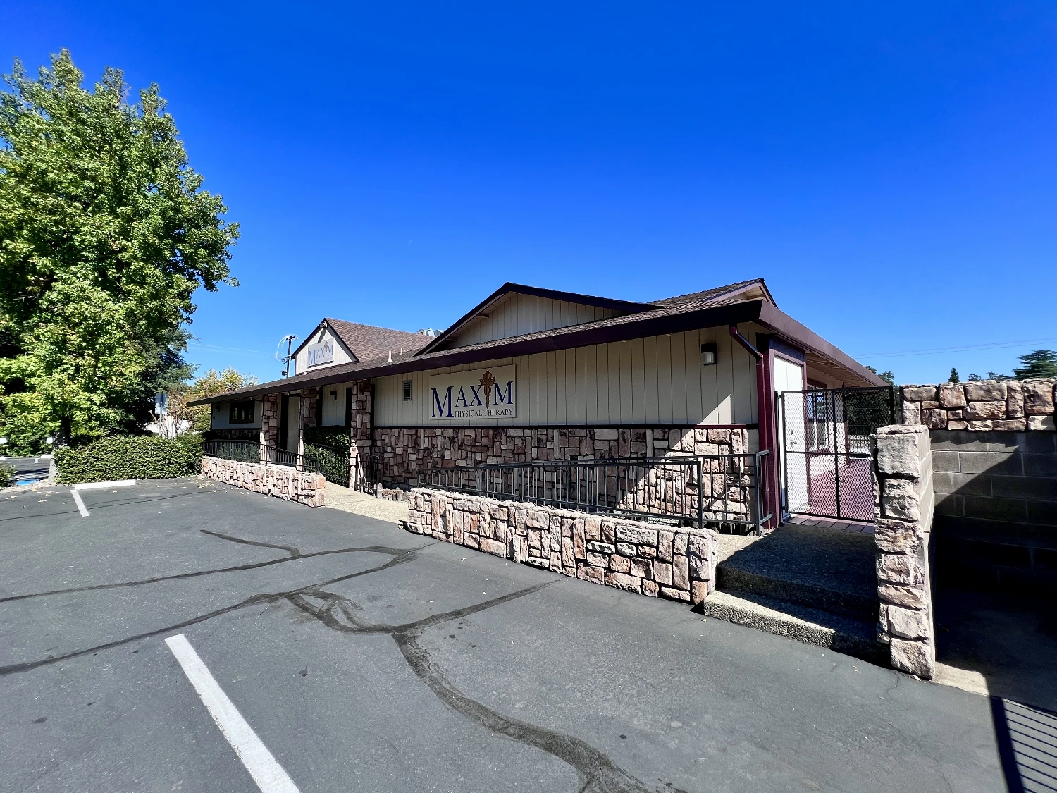 Maxim Physical Therapy Building