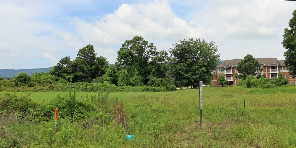 Hwy 431 land