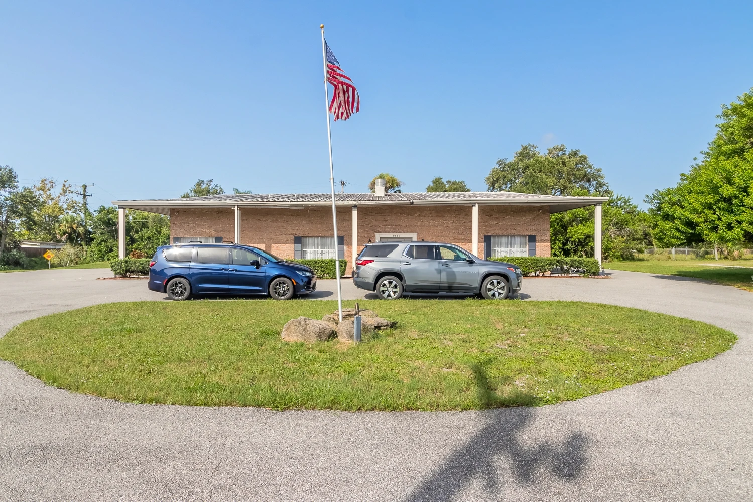 1036 Derbyshire Rd, Ormond Beach, FL for sale