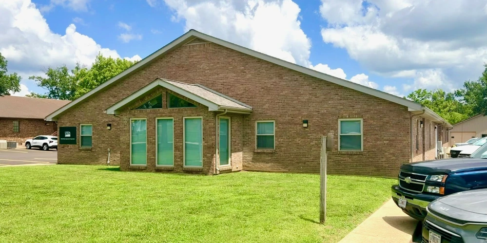 806-820 Progress Dr, Farmington, MO for sale