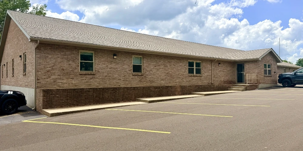 806-820 Progress Dr, Farmington, MO for sale
