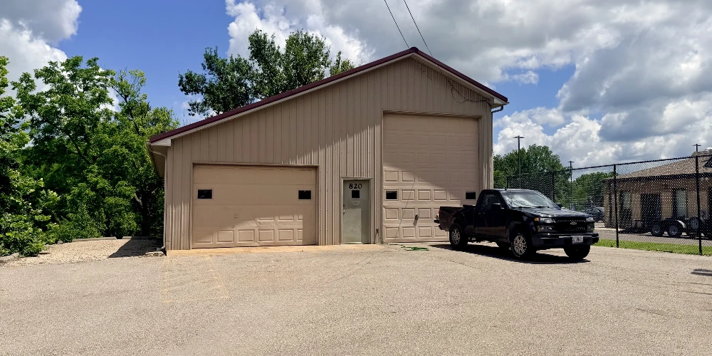 806-820 Progress Dr, Farmington, MO for sale
