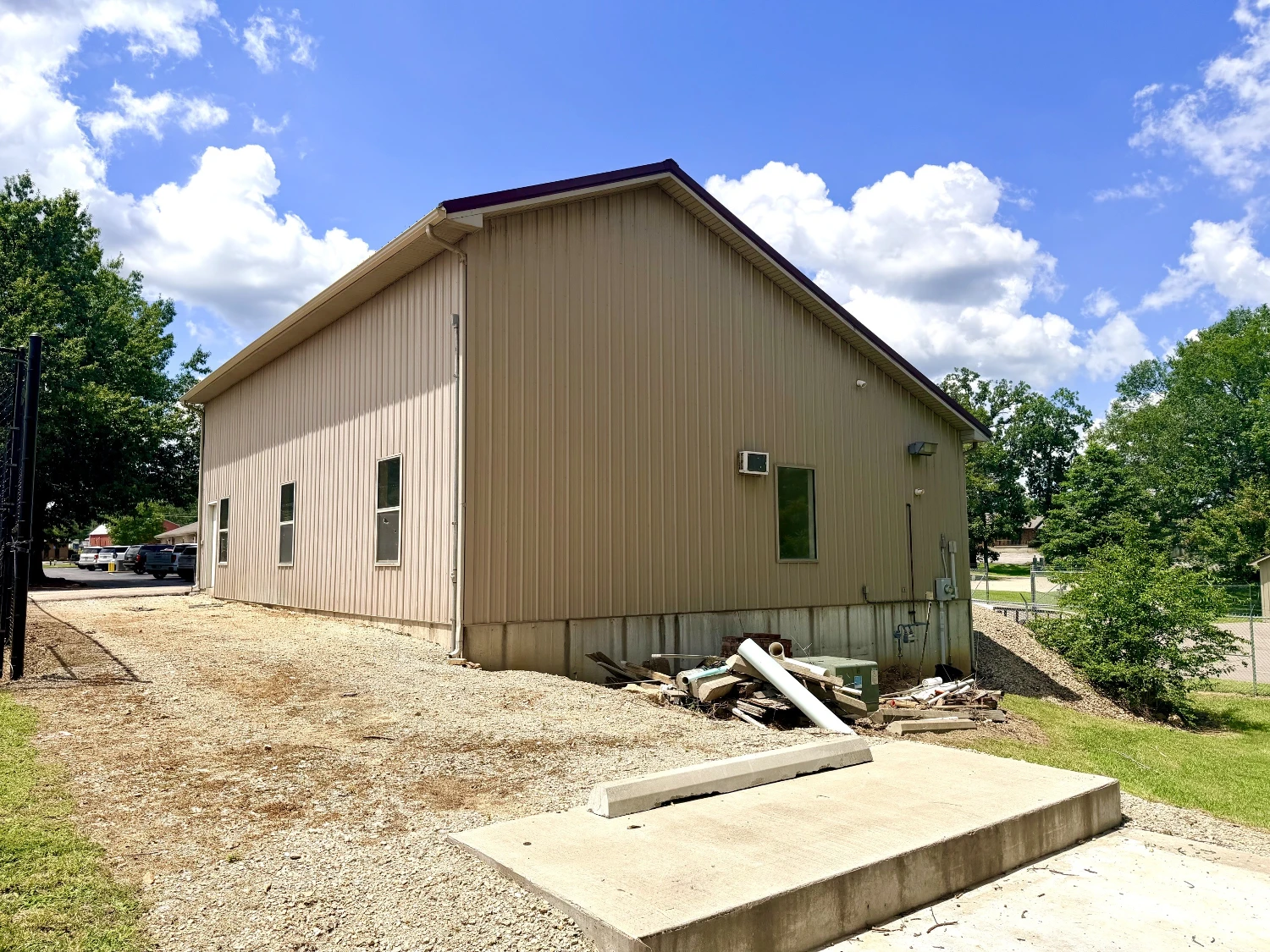 806-820 Progress Dr, Farmington, MO for sale