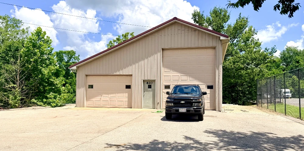 806-820 Progress Dr, Farmington, MO for sale