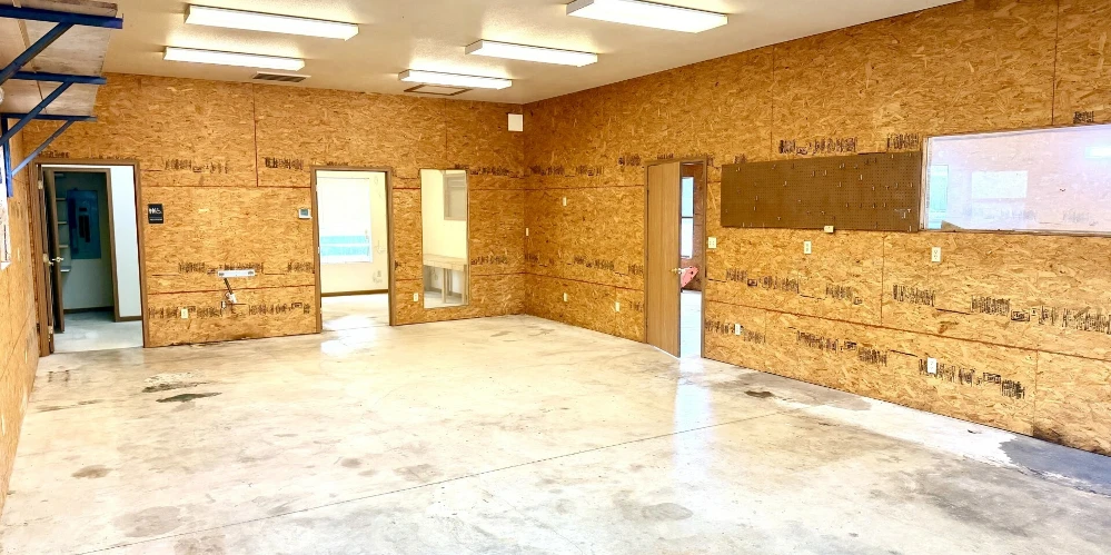 806-820 Progress Dr, Farmington, MO for sale