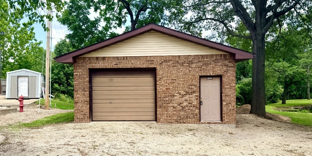 806-820 Progress Dr, Farmington, MO for sale