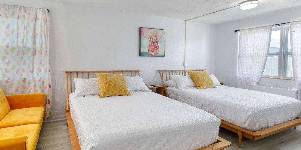 Pineapple Shores Motel
