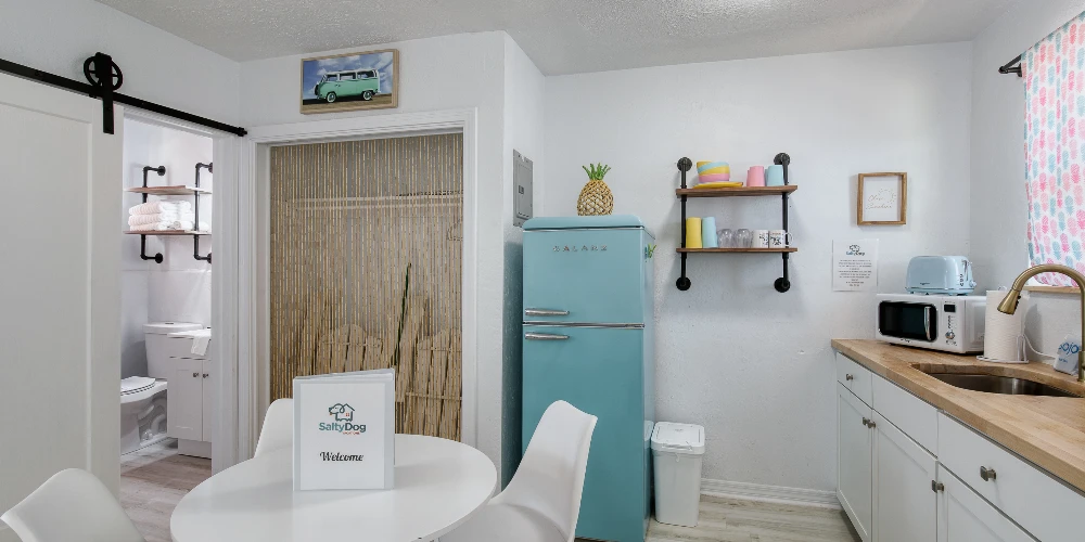 Pineapple Shores Motel