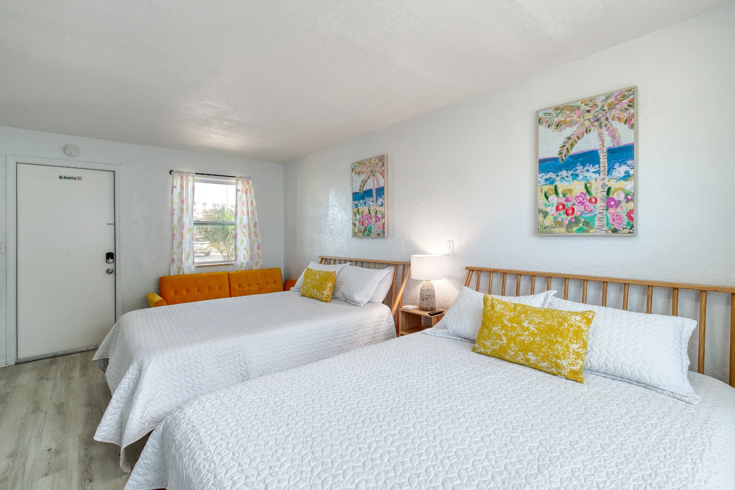 Pineapple Shores Motel