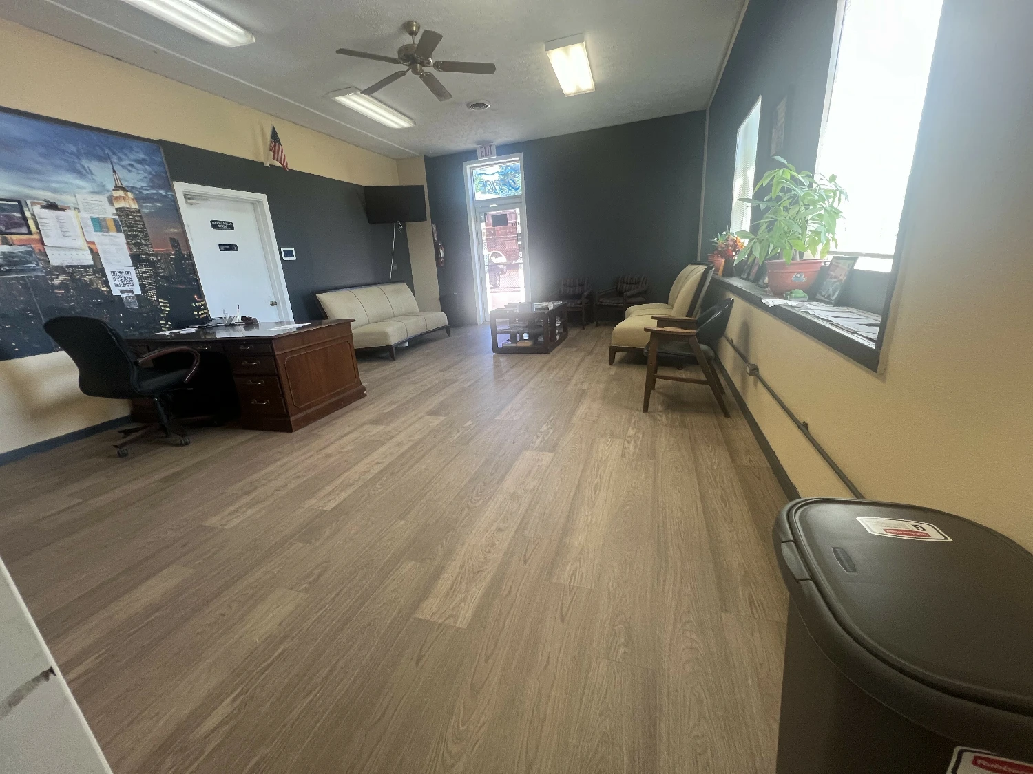 72nd Blondo Retail