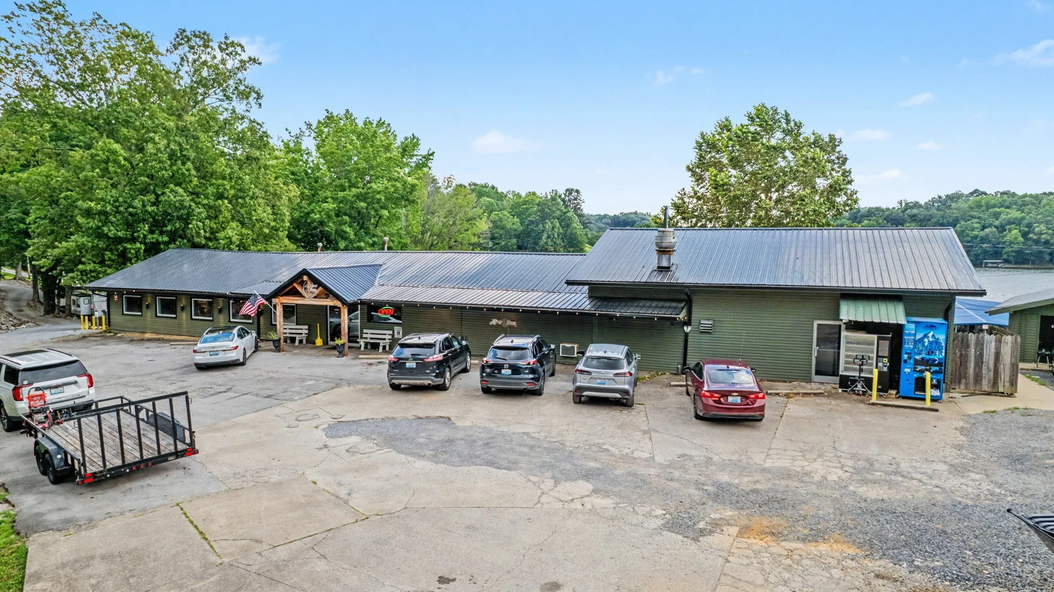 Moon River Marina 