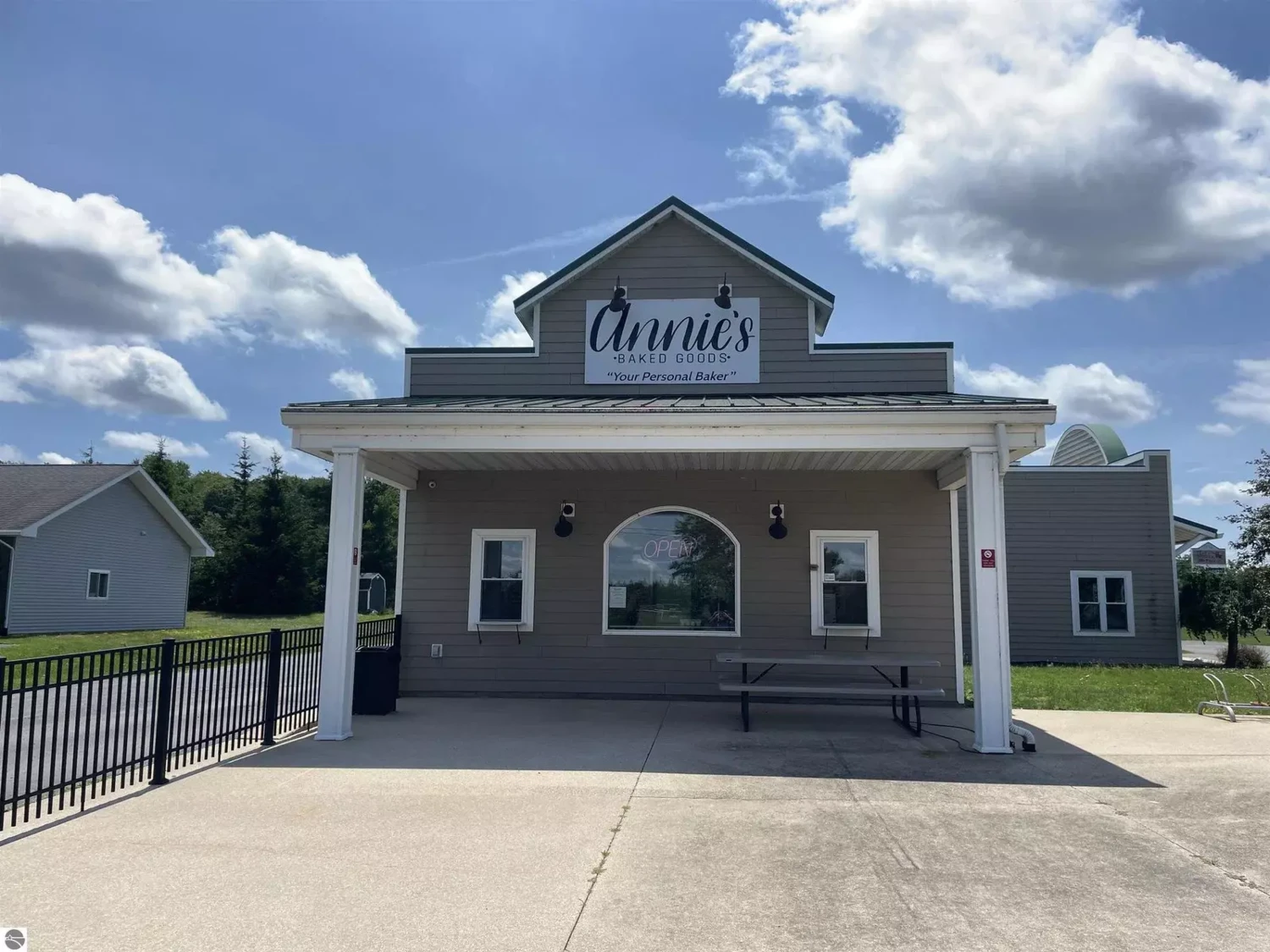 Well-Established Turnkey Bakery