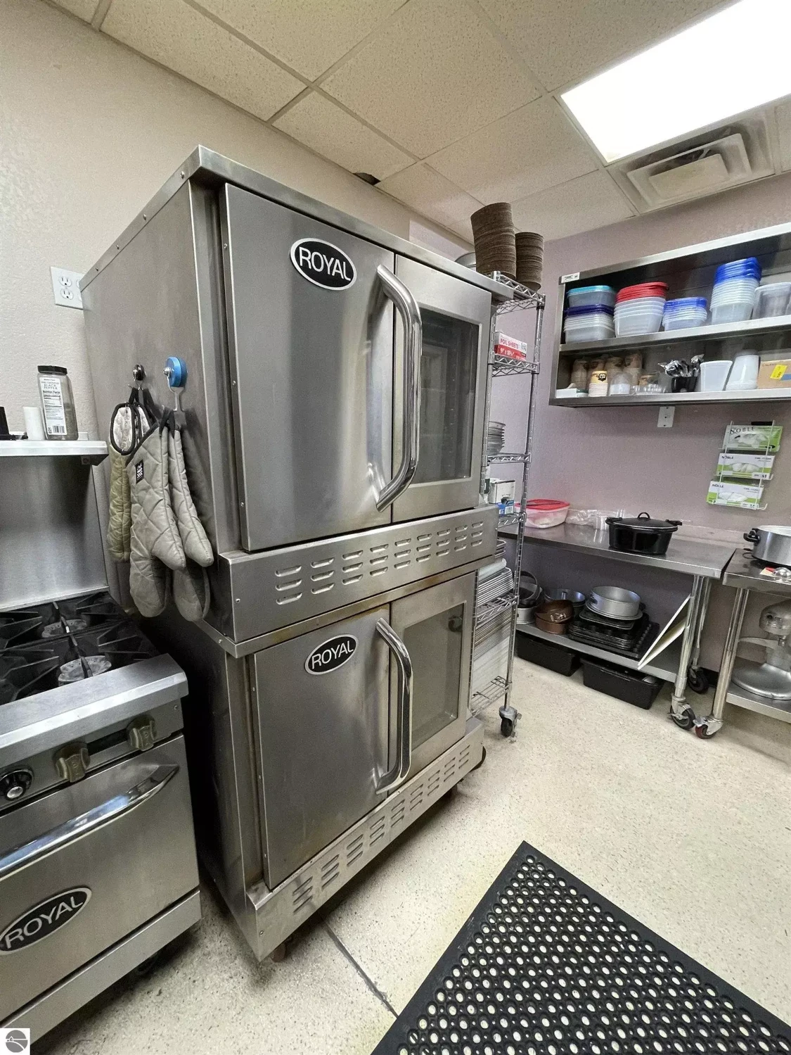 Well-Established Turnkey Bakery