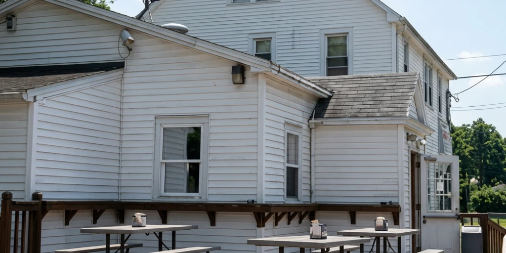 2319 Niagara Falls Blvd - 3,096± SF Retail / Restaurant Space – Former Pizzeria & Sports Bar
