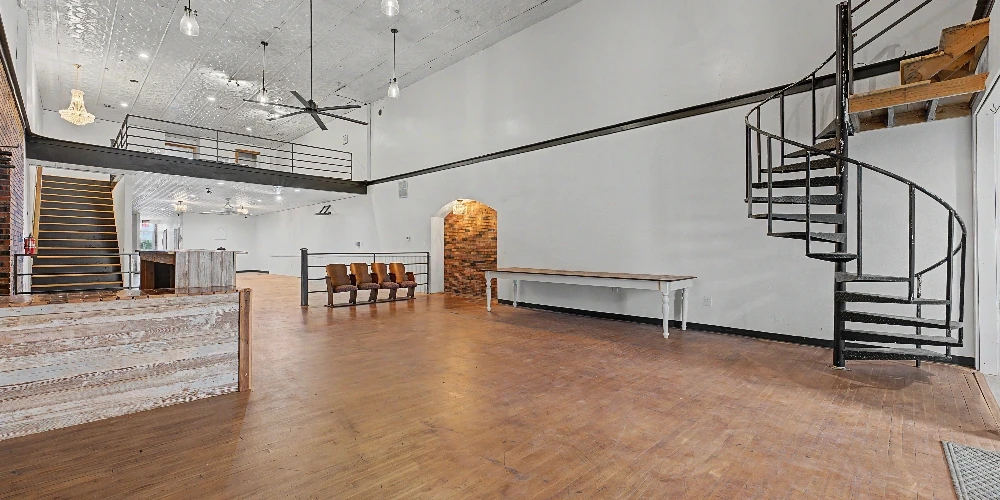 109 Main St SE, Gravette, AR for sale