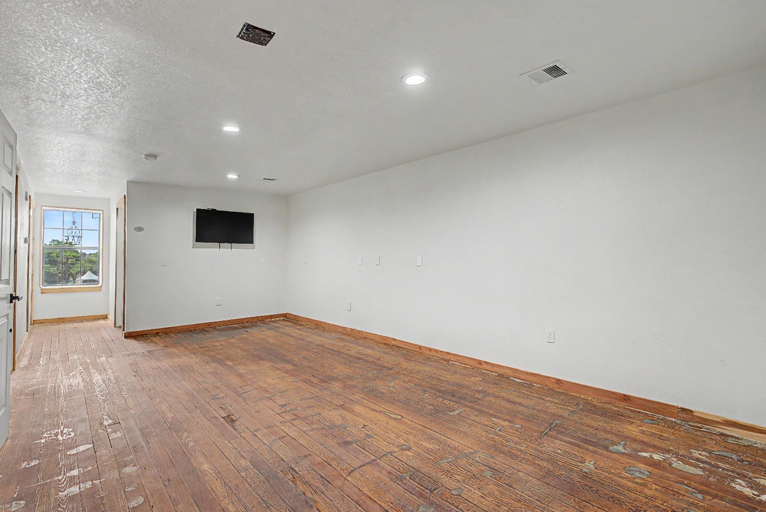 109 Main St SE, Gravette, AR for sale
