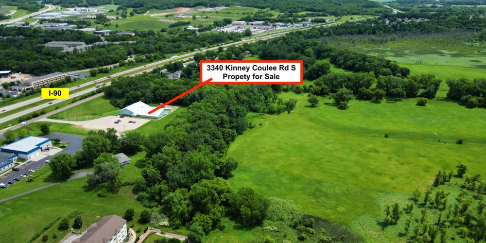 3340 South Kinney Coulee Road, Onalaska, WI for sale