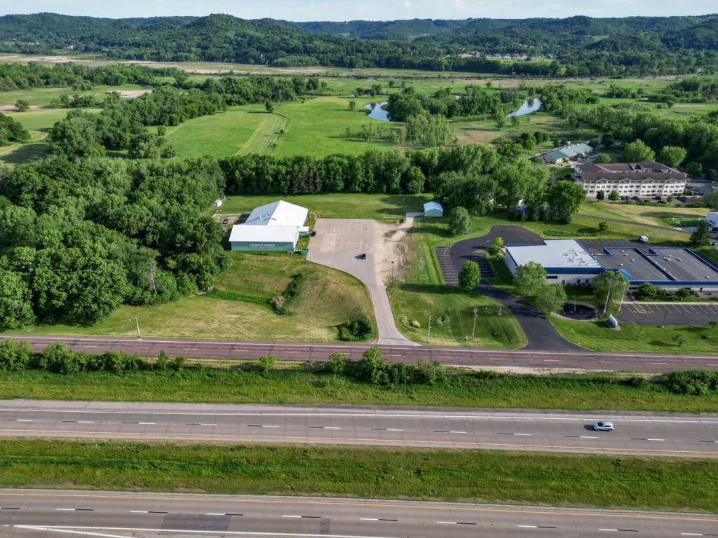 3340 South Kinney Coulee Road, Onalaska, WI for sale