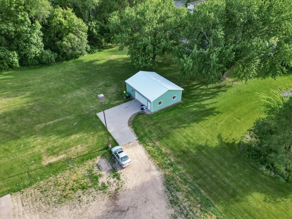 3340 South Kinney Coulee Road, Onalaska, WI for sale