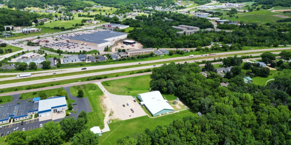 3340 South Kinney Coulee Road, Onalaska, WI for sale