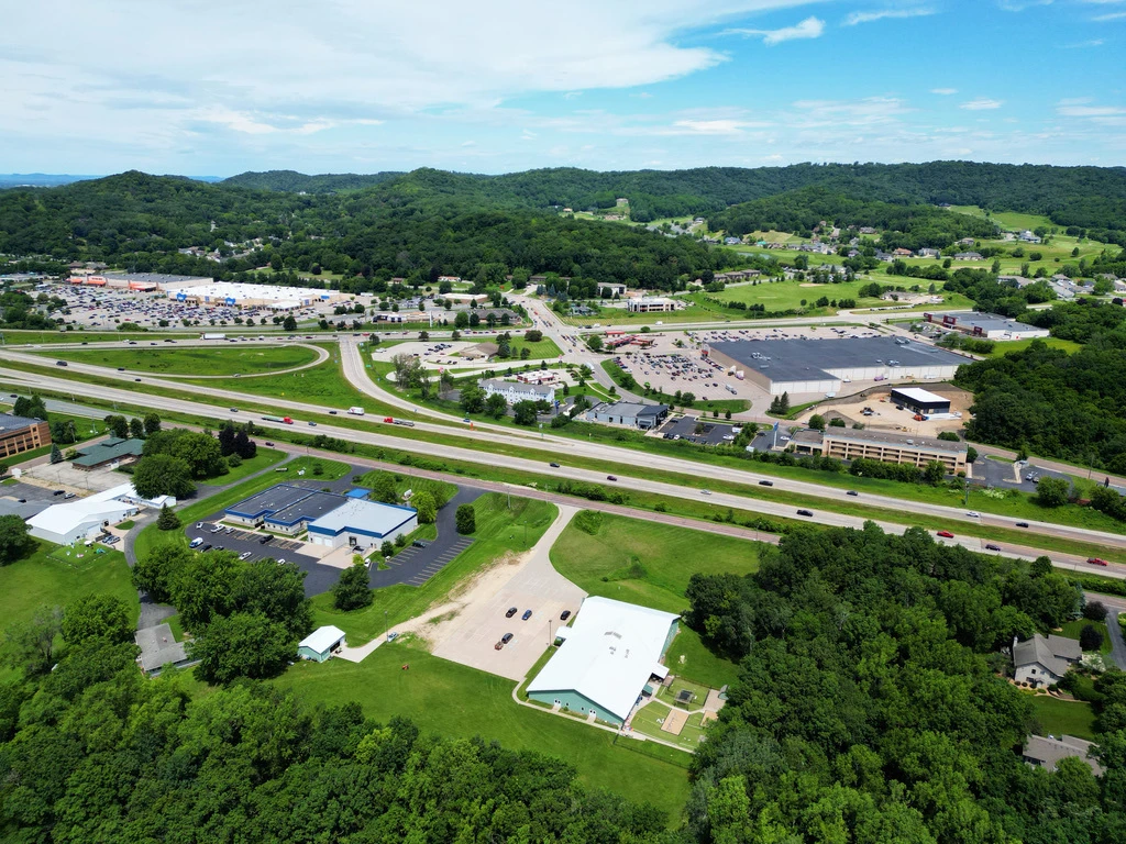 3340 South Kinney Coulee Road, Onalaska, WI for sale