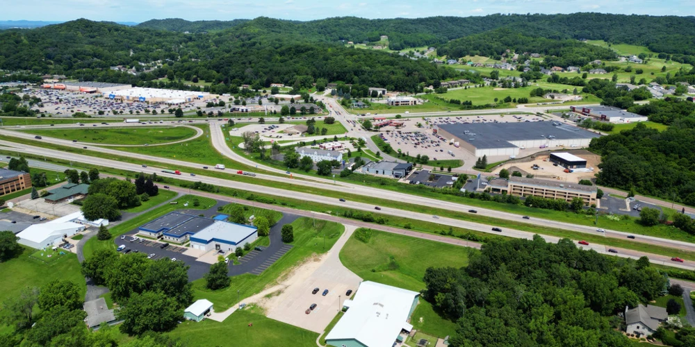 3340 South Kinney Coulee Road, Onalaska, WI for sale
