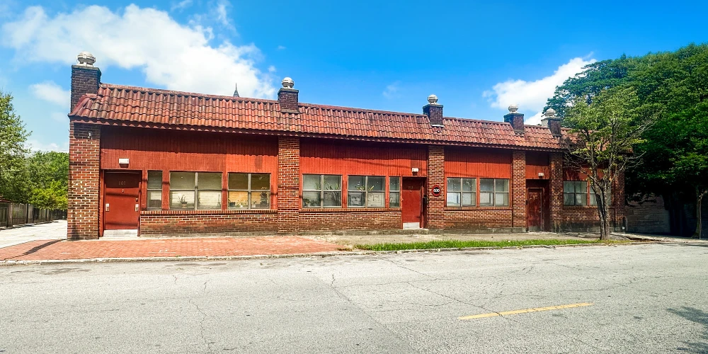 Unique Triplex in O4W Neighborhood (Atlanta)